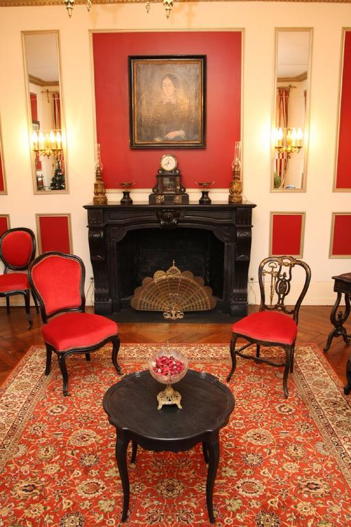 Hvad er de bedste hoteller i n\u00E6rheden af Maison de la N\u00E9gritude et des Droits de l'Homme? Champagney Eksteriør billede