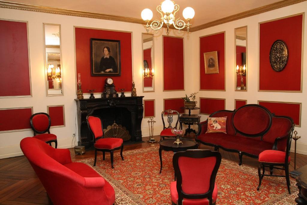 Hvad er de bedste hoteller i n\u00E6rheden af Maison de la N\u00E9gritude et des Droits de l'Homme? Champagney Eksteriør billede