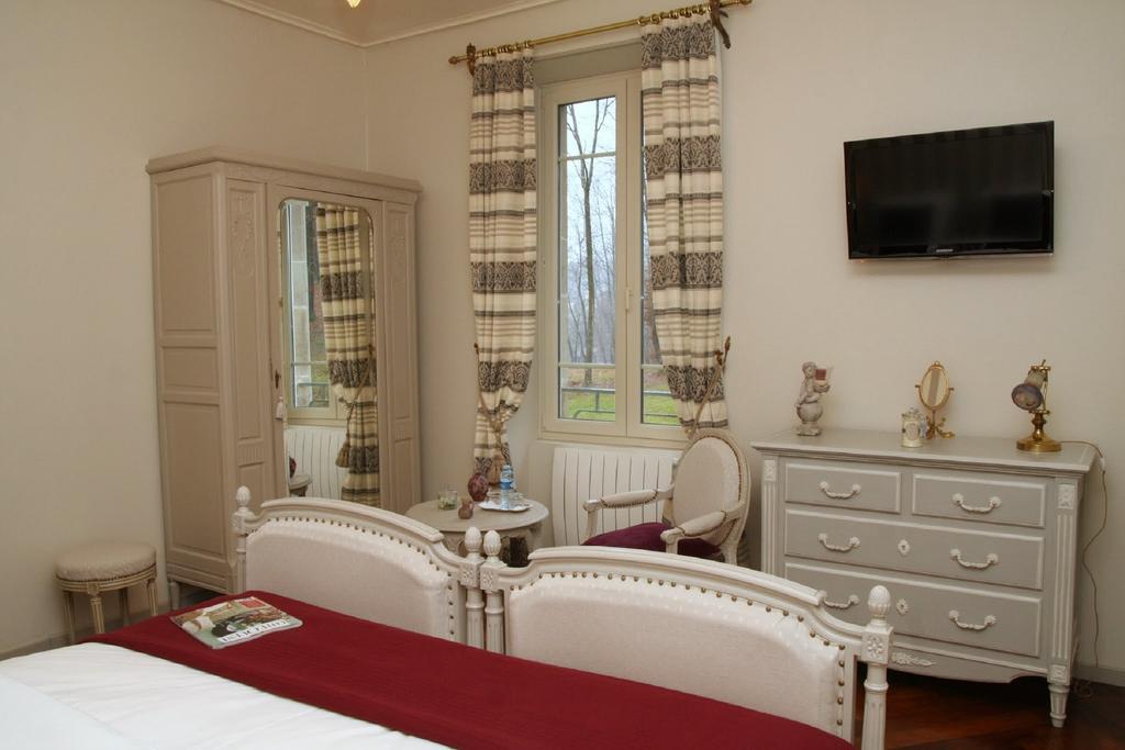 Hvad er de bedste hoteller i n\u00E6rheden af Maison de la N\u00E9gritude et des Droits de l'Homme? Champagney Eksteriør billede
